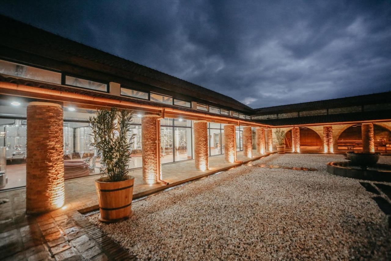 Chateau Mosmieri Hotel & Winery Telavi Eksteriør billede